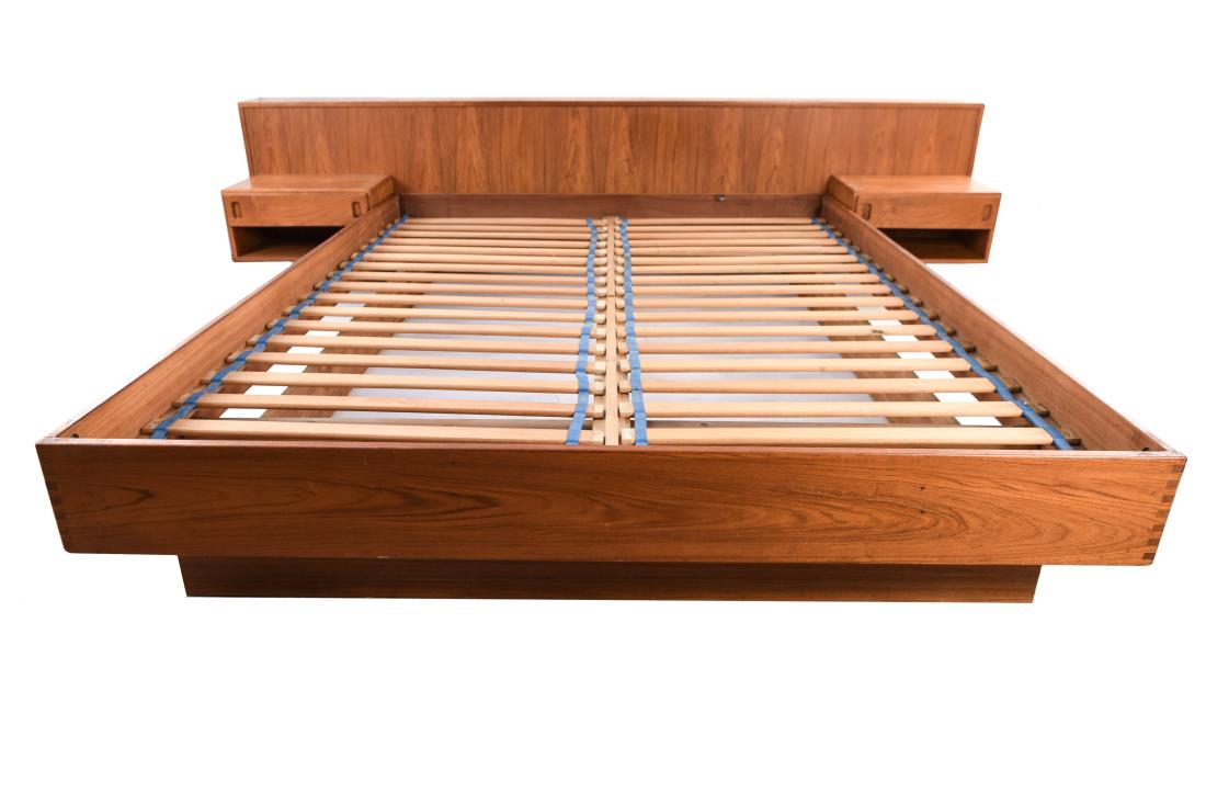 DANISH KING SIZE TEAK BED WITH PLATFORM (1 of 19)