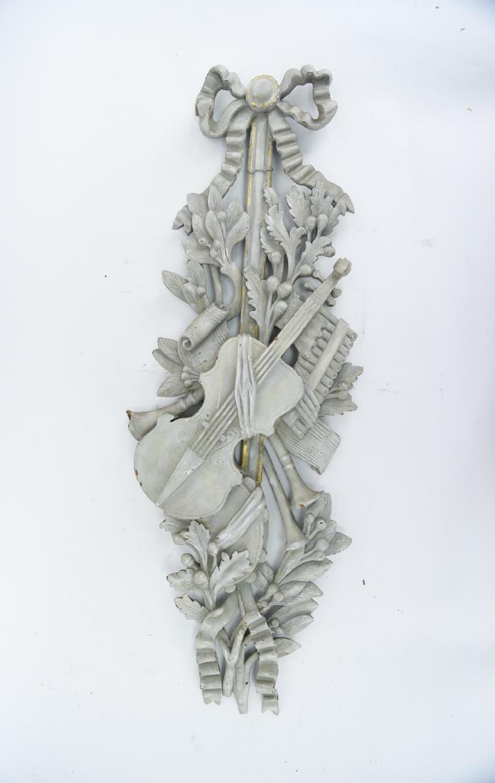 DECORATIVE CARVED WOOD WALL DECORATION (1 of 9)