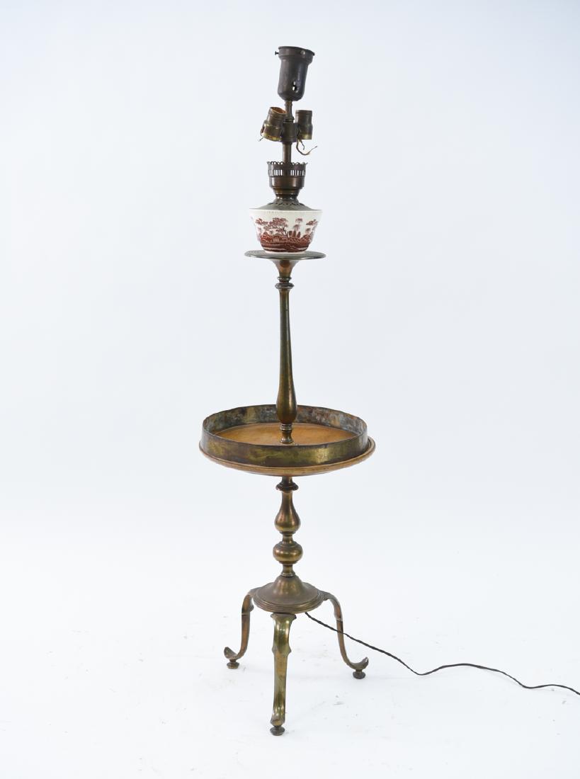 BRASS LEG TABLE OIL LAMP (1 of 9)