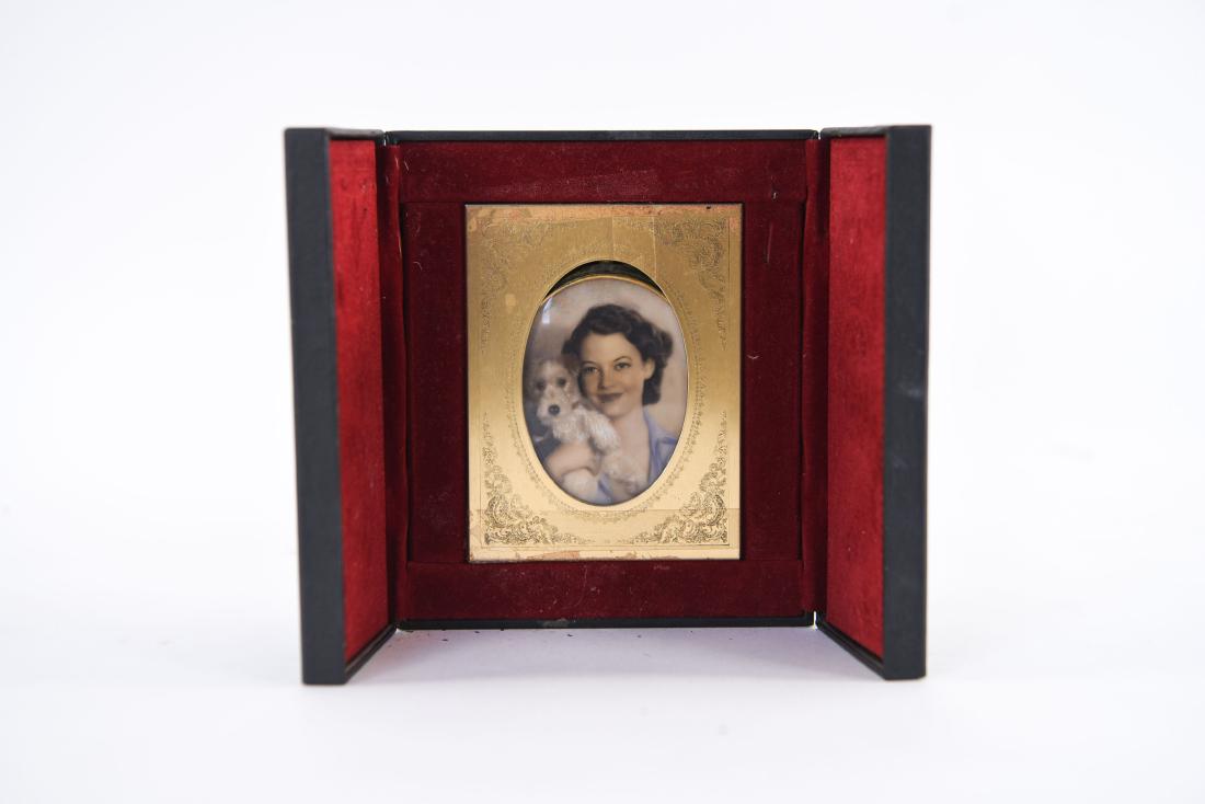 MINIATURE PORTRAIT OF GIRL AND DOG (1 of 6)