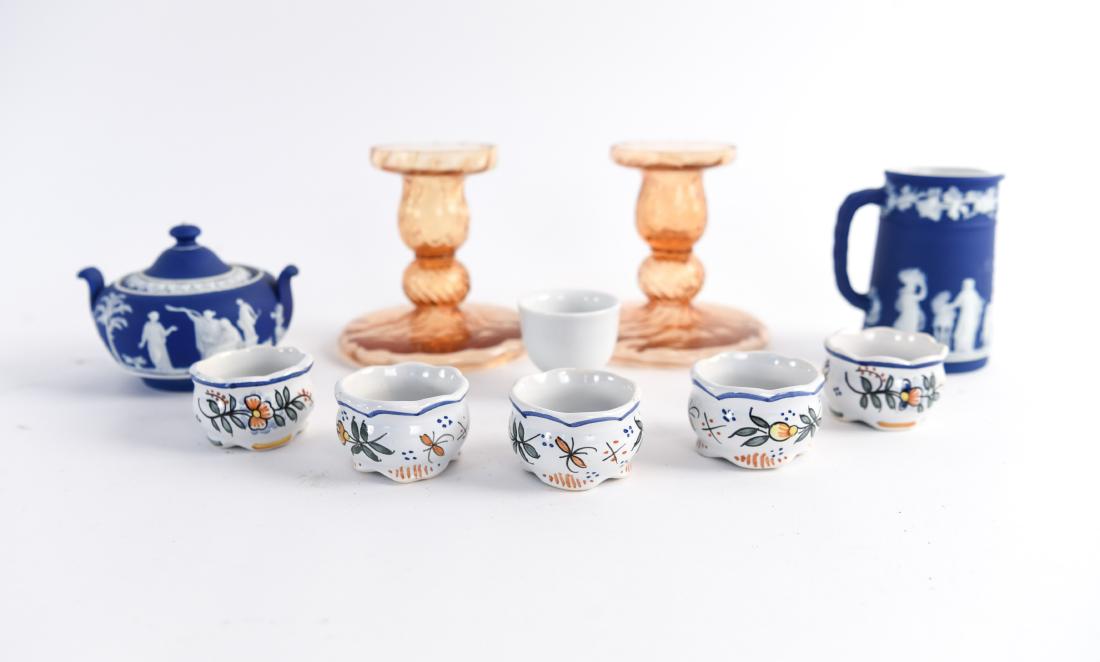 DECORATIVE GROUPING INCL. WEDGWOOD (1 of 9)