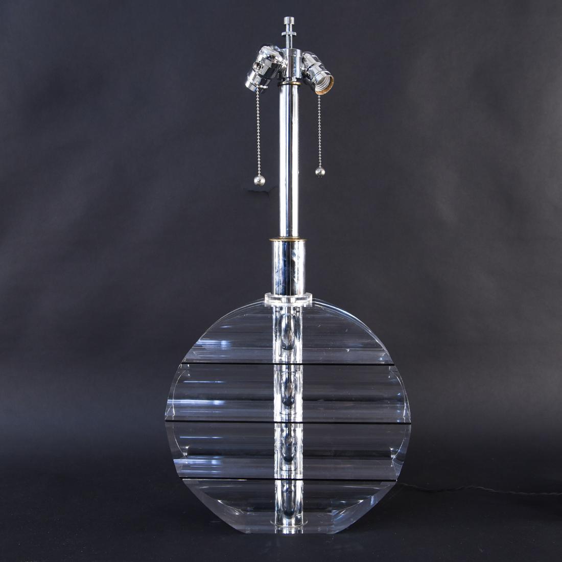 FLUTED LUCITE TABLE LAMP (1 of 8)