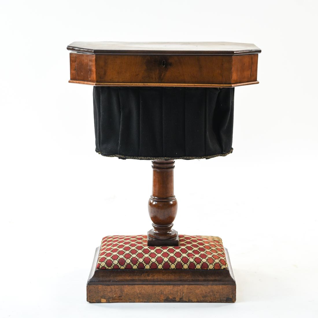 ANTIQUE 19TH C. MAHOGANY SEWING TABLE (1 of 13)