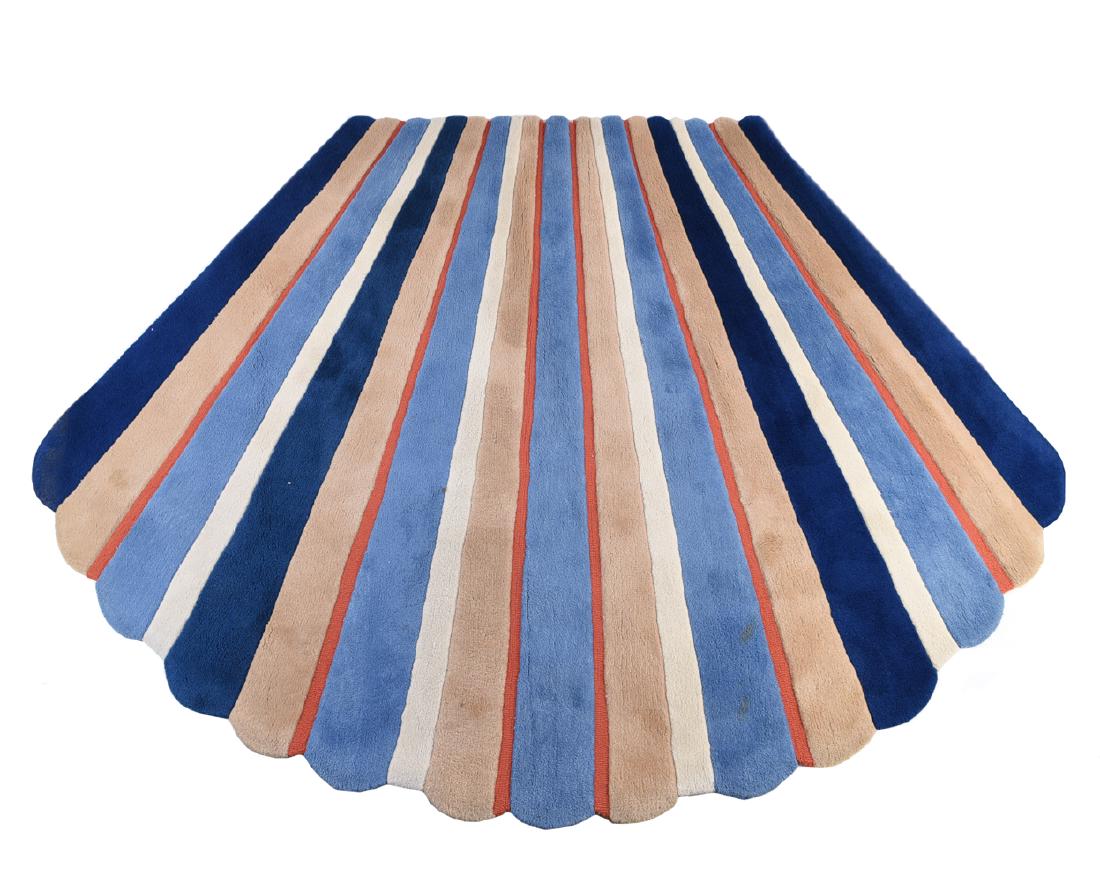 VINTAGE SAXONY VARIETY CO. HAND HOOKED WOOL RUG (1 of 12)