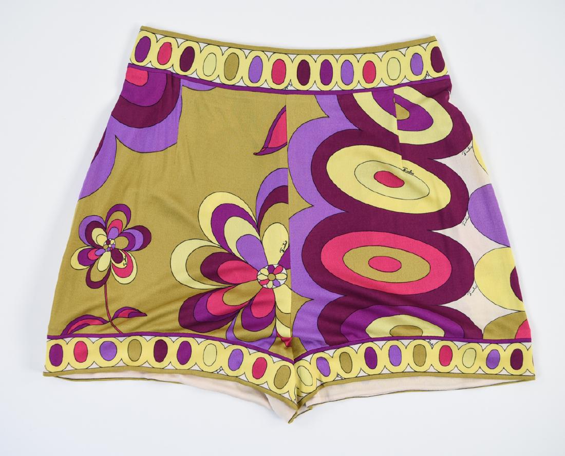 EMILIO PUCCI SILK SHORTS: Size: None given, most likely size 10. Condition: No apparent issues.