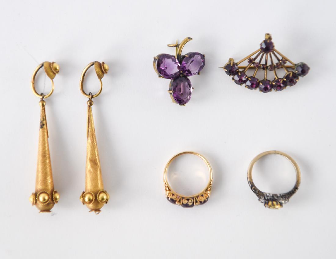 GROUPING OF ANTIQUE GOLD & AMETHYST ETC. JEWELRY (1 of 20)