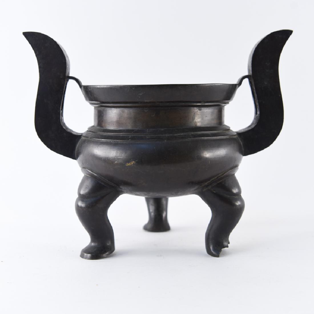 CHINESE BRONZE BRAZIER (1 of 13)