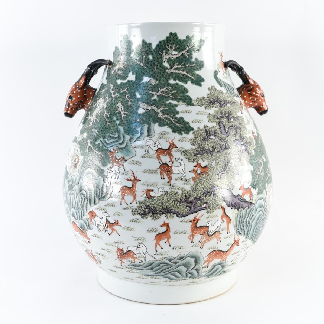 LARGE 20TH C. CHINESE PORCELAIN VASE (1 of 17)