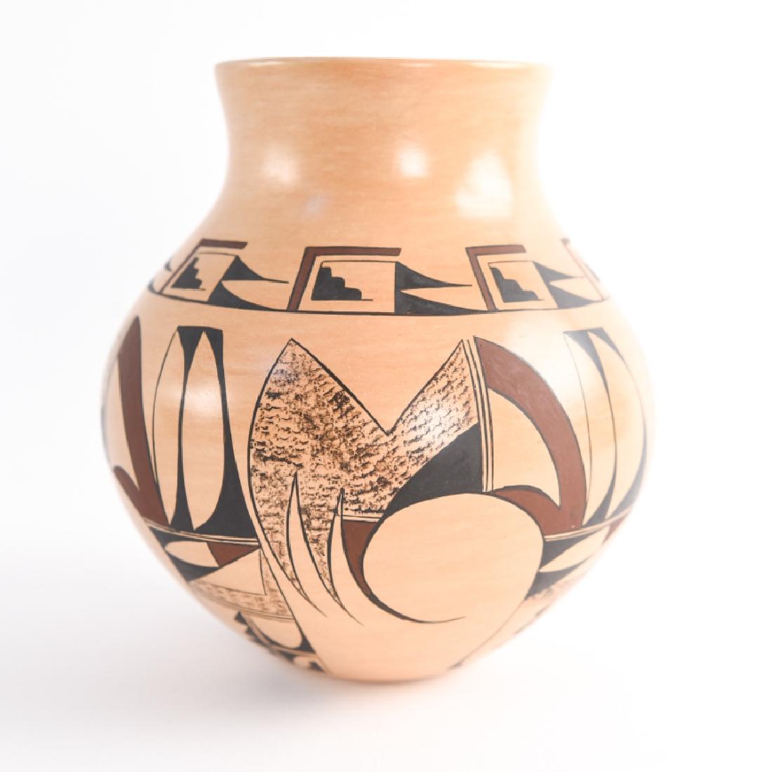 DOLLY NAVASIE "WHITE SWAN" POTTERY JAR (1 of 8)