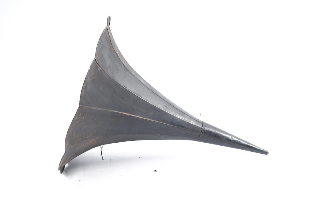 LARGE ANTIQUE VICTROLA TIN HORN: Unmarked. Painted on interior. Dimensions: H 30" x Dia. 24" Condition: Bends, crinkles, surface loss, rust. End piece missing.