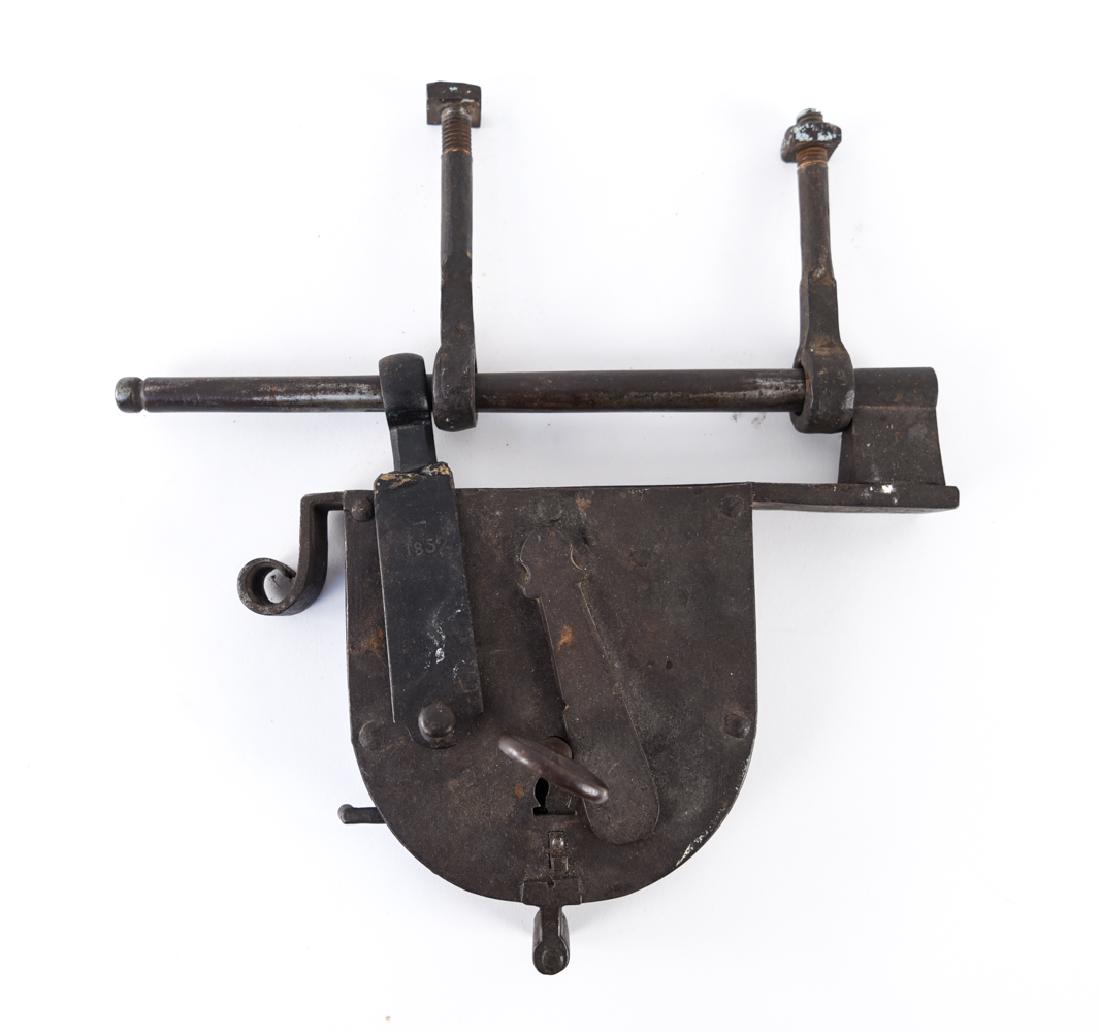 LARGE 19TH C. ANTIQUE IRON LOCK & KEY (1 of 10)