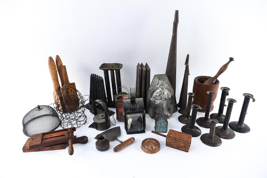 GROUPING OF ANTIQUE COUNTRY ITEMS (1 of 14)