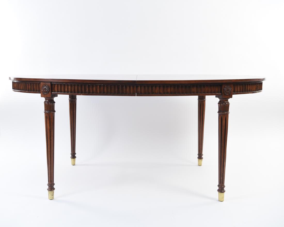 20TH C. FRENCH STYLE DINING TABLE (1 of 16)