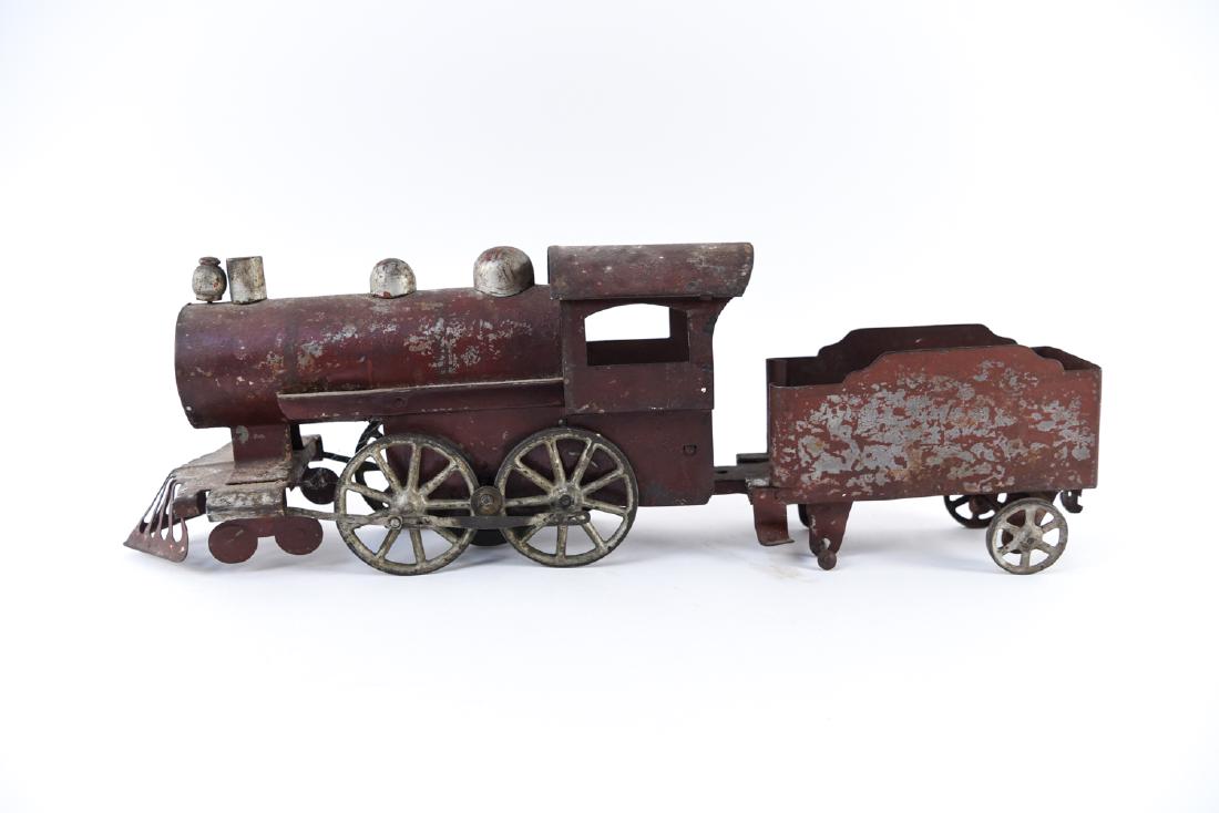 ANTIQUE IRON TOY TRAIN (1 of 12)