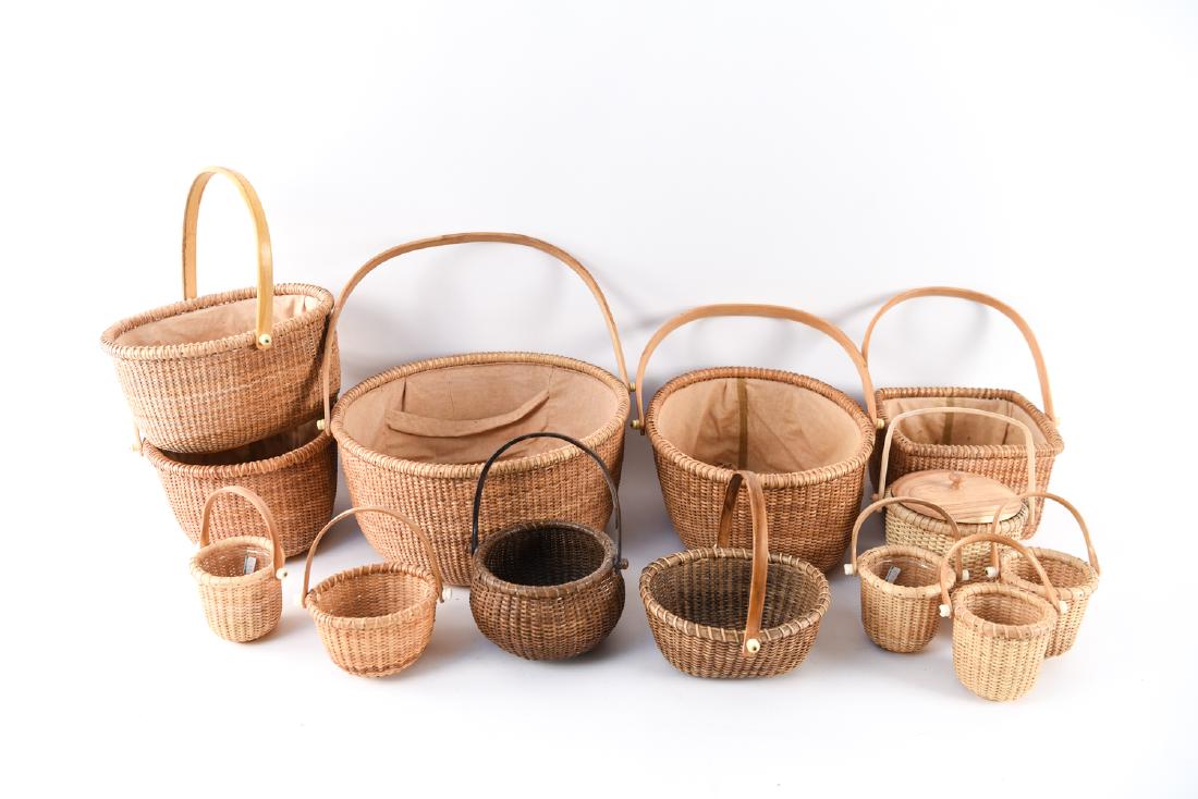 GROUPING OF NANTUCKET STYLE BASKETS (1 of 11)
