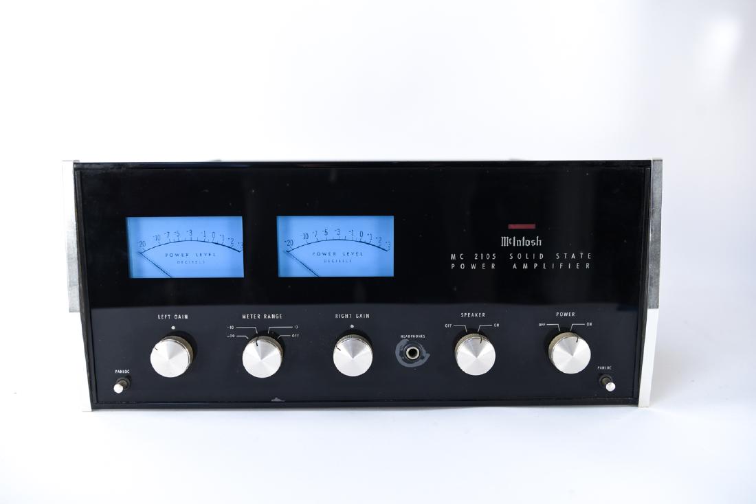 MCINTOSH MC 2105 SOLID STATE POWER AMPLIFIER: McIntosh model MC2105 stereo power amplifier. Serial No. 51M29. Dimensions: (Box) H 9.25" x W 18.75" x D 19" Condition: As found, with original box. Working.