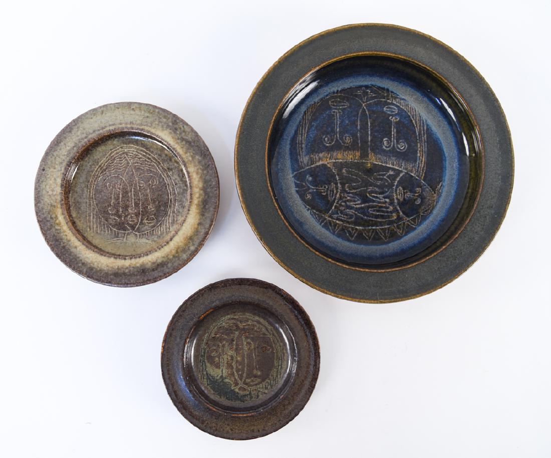 (3) FACE DISHES BY EDWIN & MARY SCHEIER: All signed underneath. Dimensions: (Largest) H 1.75" x Dia. 11.25" Condition: No issues to note.