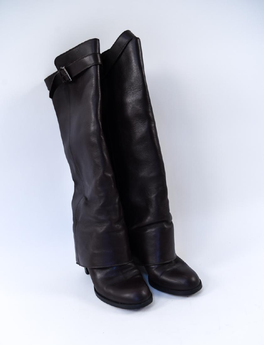 PAIR OF CHANEL KNEE HIGH FOLD OVER BOOTS: Size 39.5. Includes dust bag. Condition: Used with light signs of use.