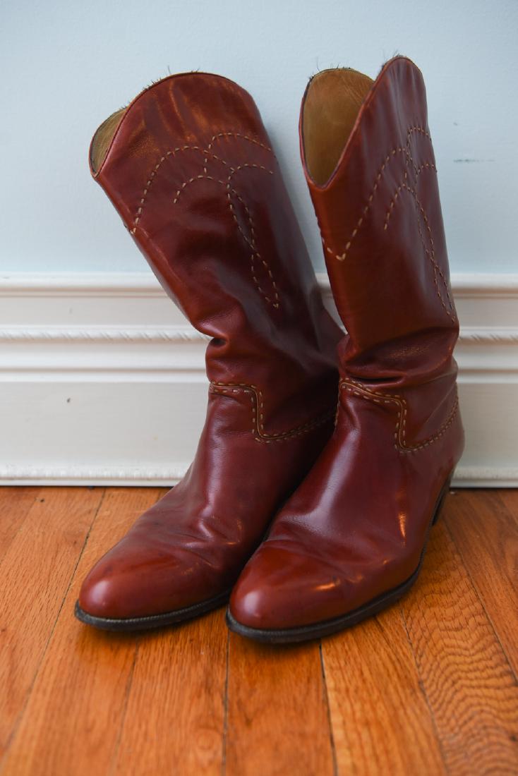 PAIR OF VINTAGE BENNIS EDWARDS COWBOY BOOTS: Italian made. Size: 10.5" Condition: Showing signs of use including some creasing and rubs. Light wear on the sole.