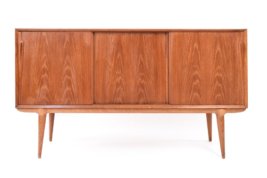 GUNNI OMANN FOR OMANN JUN DANISH TEAK SIDEBOARD: Mid-century. Dimensions: H 35.5" x W 63" x D 18" Condition: Some finish wear and water stains, scratches and scuffs, few minor repairs to veneer. Wear consistent with age and use. E004