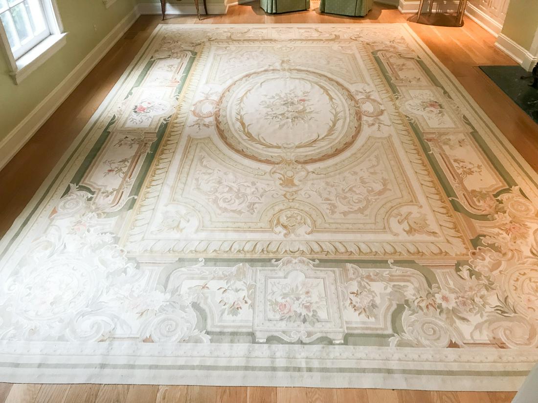 FRENCH AUBUSSON STYLE TAPESTRY RUG: Dimensions: L 217" x W 138" Condition: Good condition. Minor soiling spots, not noticeable.