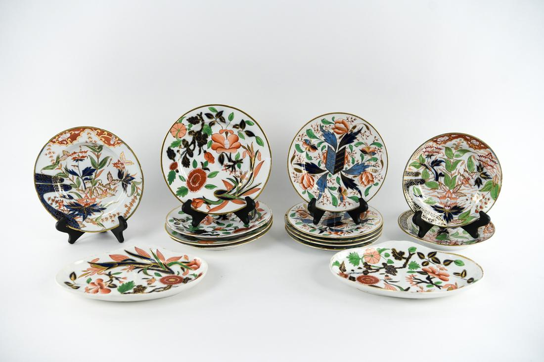 COALPORT AND IMARI PORCELAIN GROUPING (1 of 20)