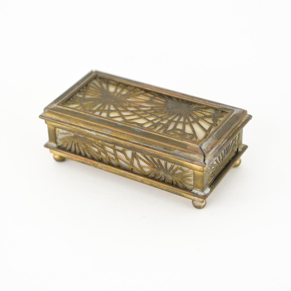 TIFFANY STUDIOS PINE NEEDLE BOX (1 of 8)