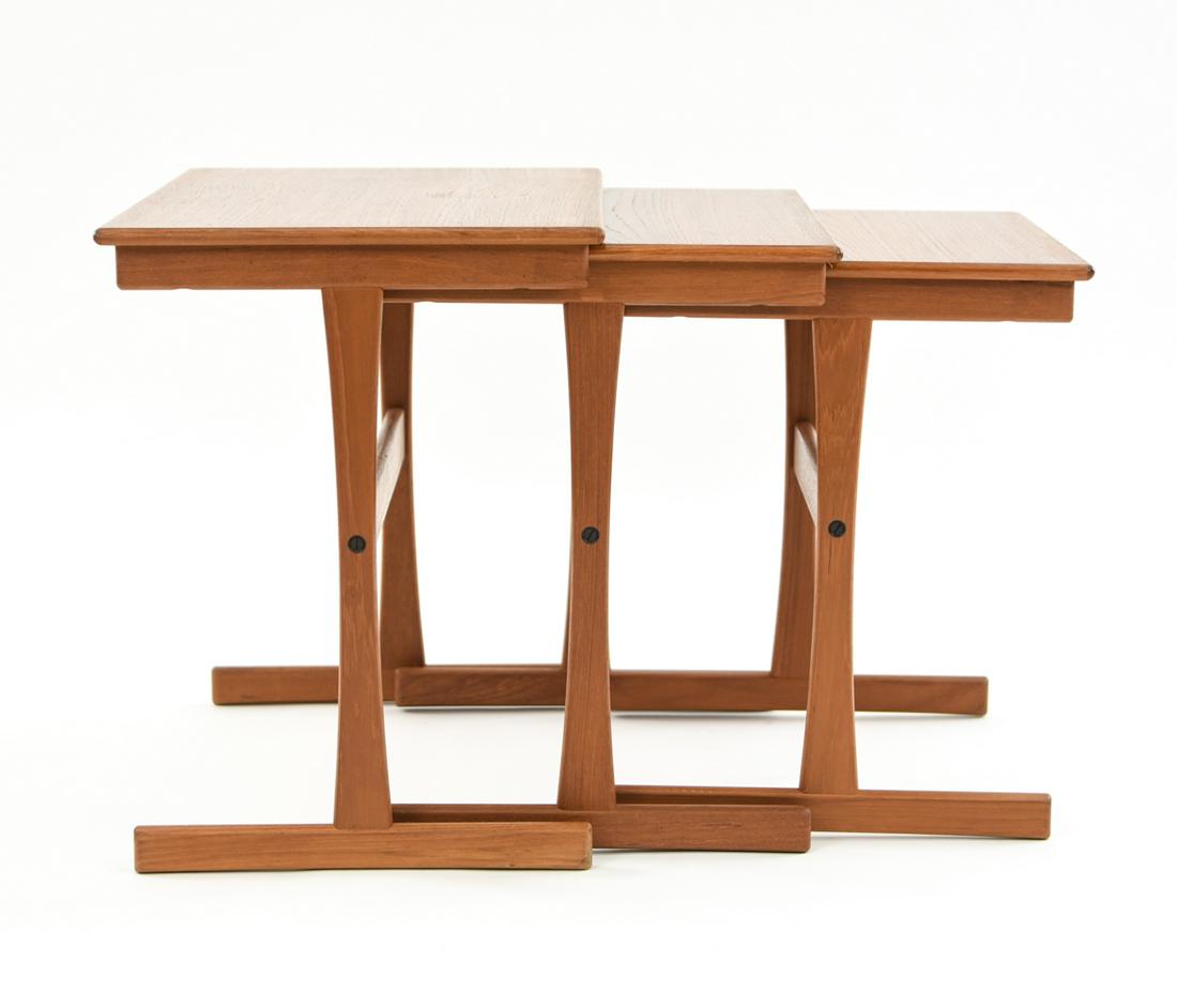 DANISH TEAK NESTING TABLES: Dimensions: (Nested) H 18.75" x W 21.75" x D 16.25" Condition: Showing overall light signs of use. F141