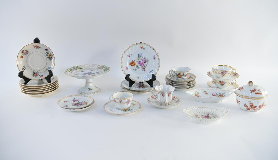 LARGE GROUPING OF PORCELAIN (1 of 20)
