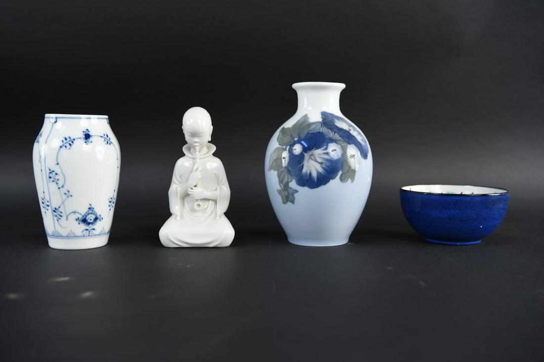 GROUPING OF ROYAL COPENHAGEN CERAMICS (1 of 16)