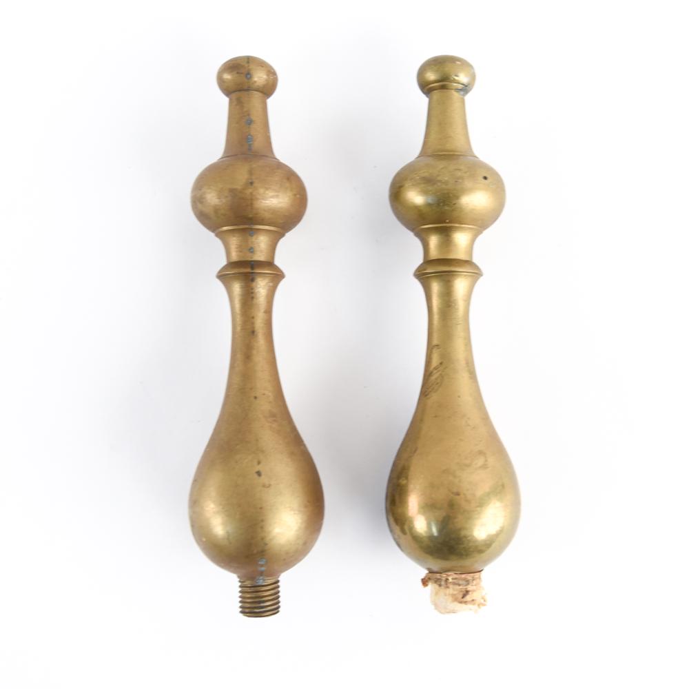 18TH C. HAND GORGED BRASS FINIALS: Dimensions: H 9.75" x Dia. 2.25" Condition: Tarnish, showing signs of age and use.