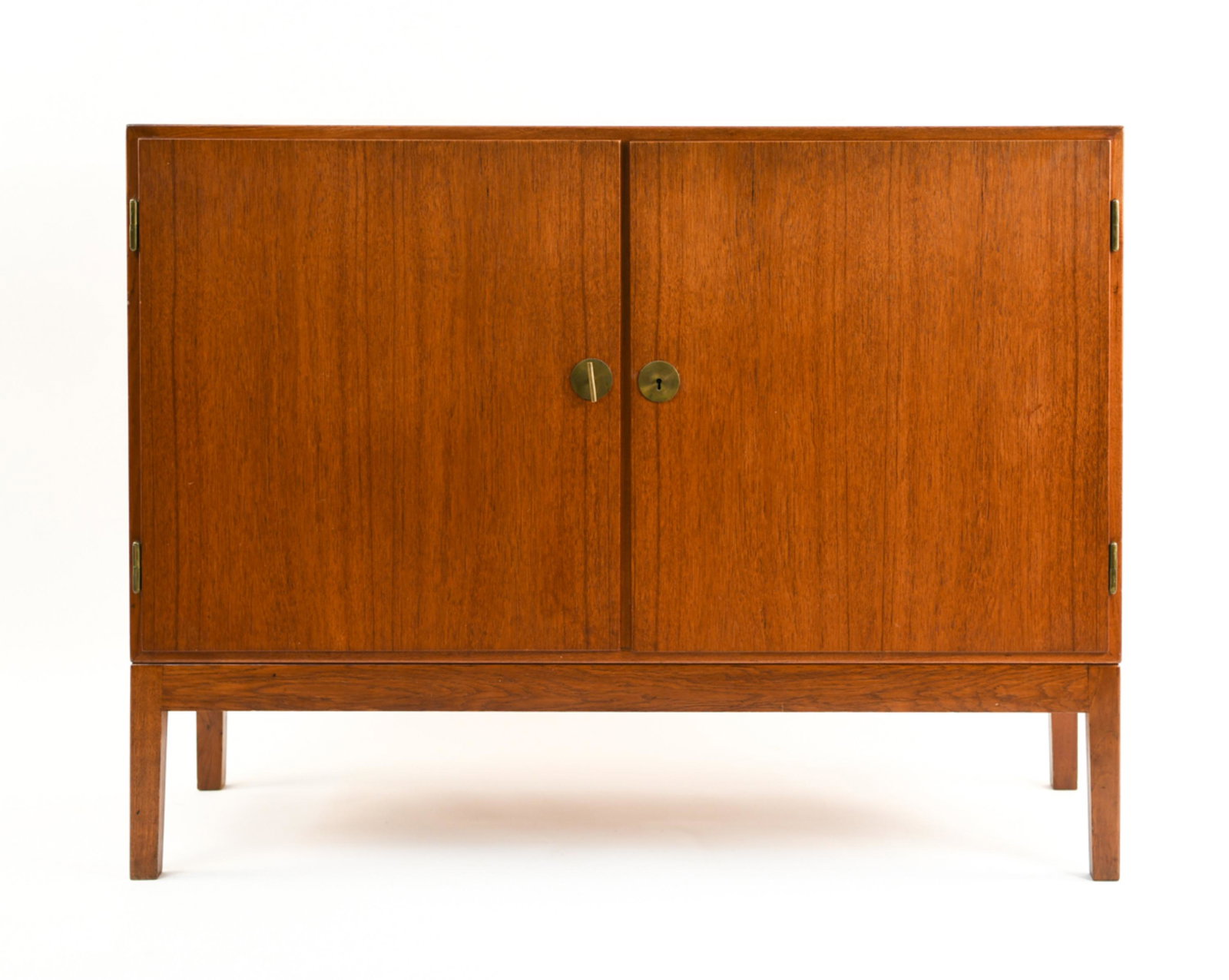 BORGE MOGENSEN TEAK CABINET BY DVD MOBLER: DENMARK, C-1960 Dimensions : H 37" x W 48" x D 17.5" Condition : Few scratches,dings to top. Water marks to interior base.
