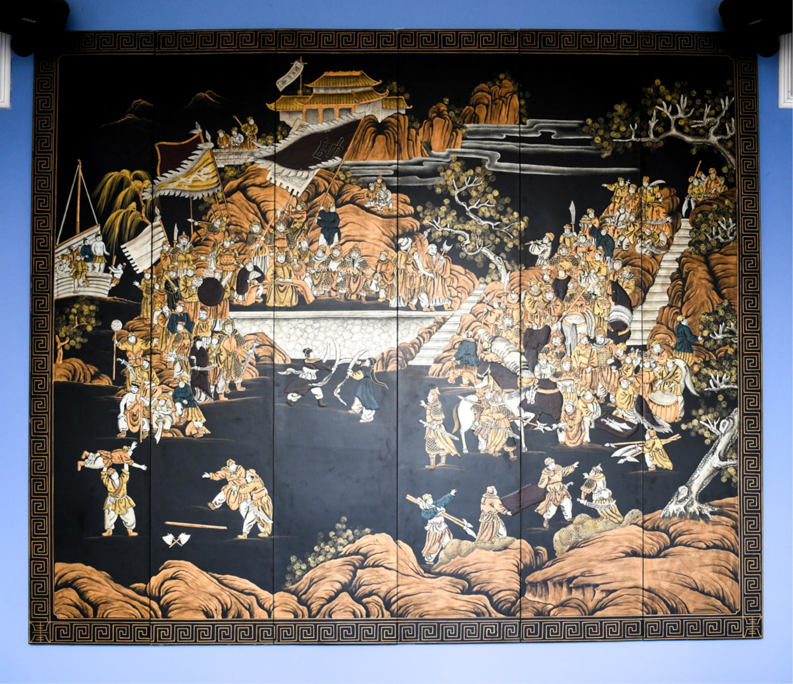 CONTEMPORARY DECORATIVE ASIAN SCREEN (1 of 4)