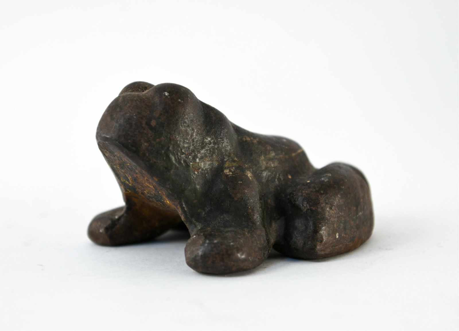 IRON FROG DOORSTOP: Dimensions: H 3" x W 4.5" x D 5.5" Condition: Surface wear and marks.