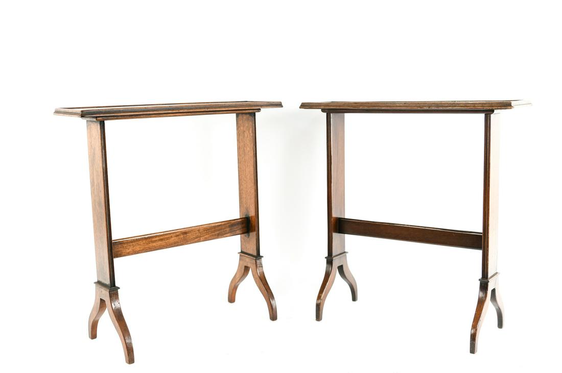 PAIR OF GEORGIAN DIMINUTIVE CONSOLE TABLES (1 of 12)