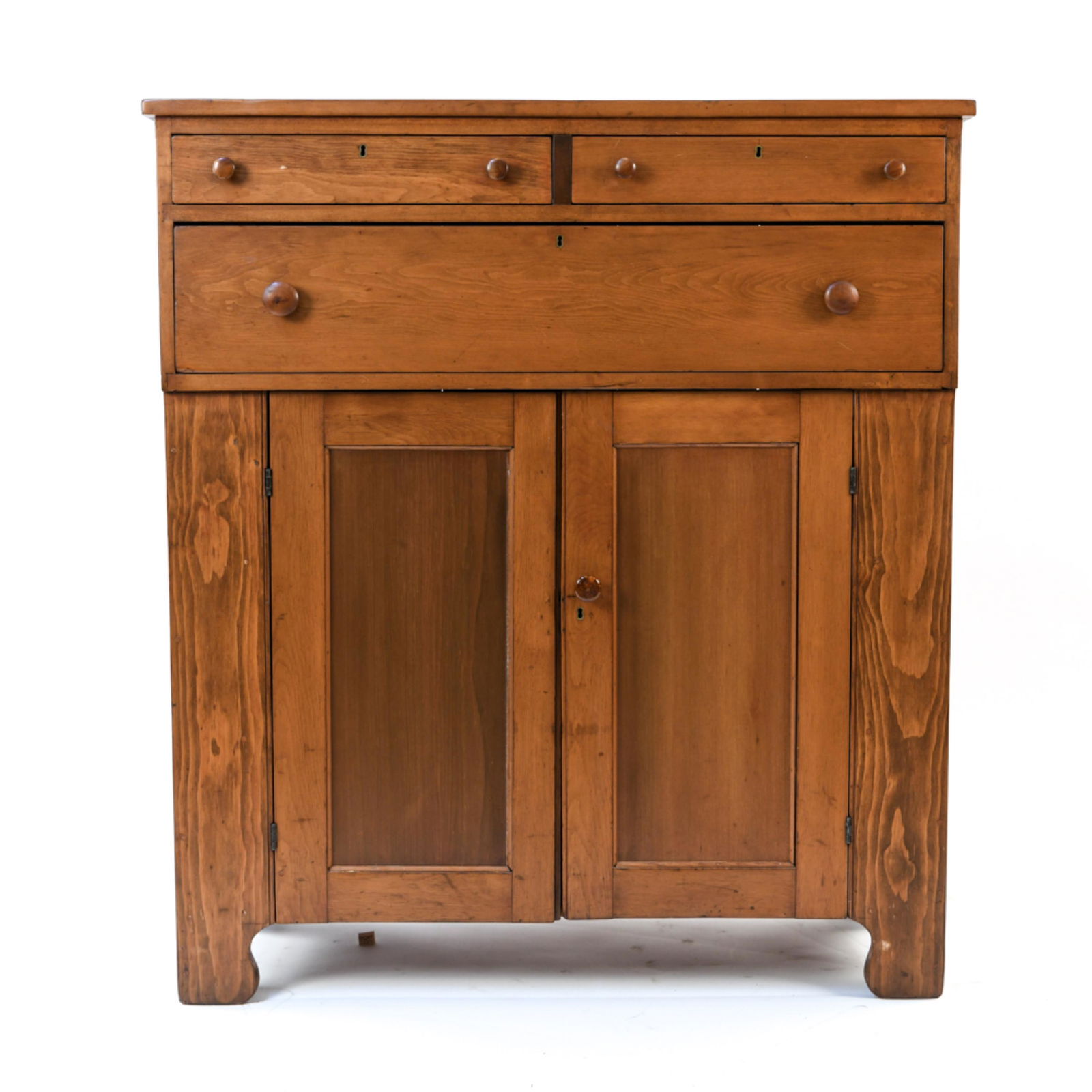 19TH C. PINE SHAKER STYLE DRESSER (1 of 15)