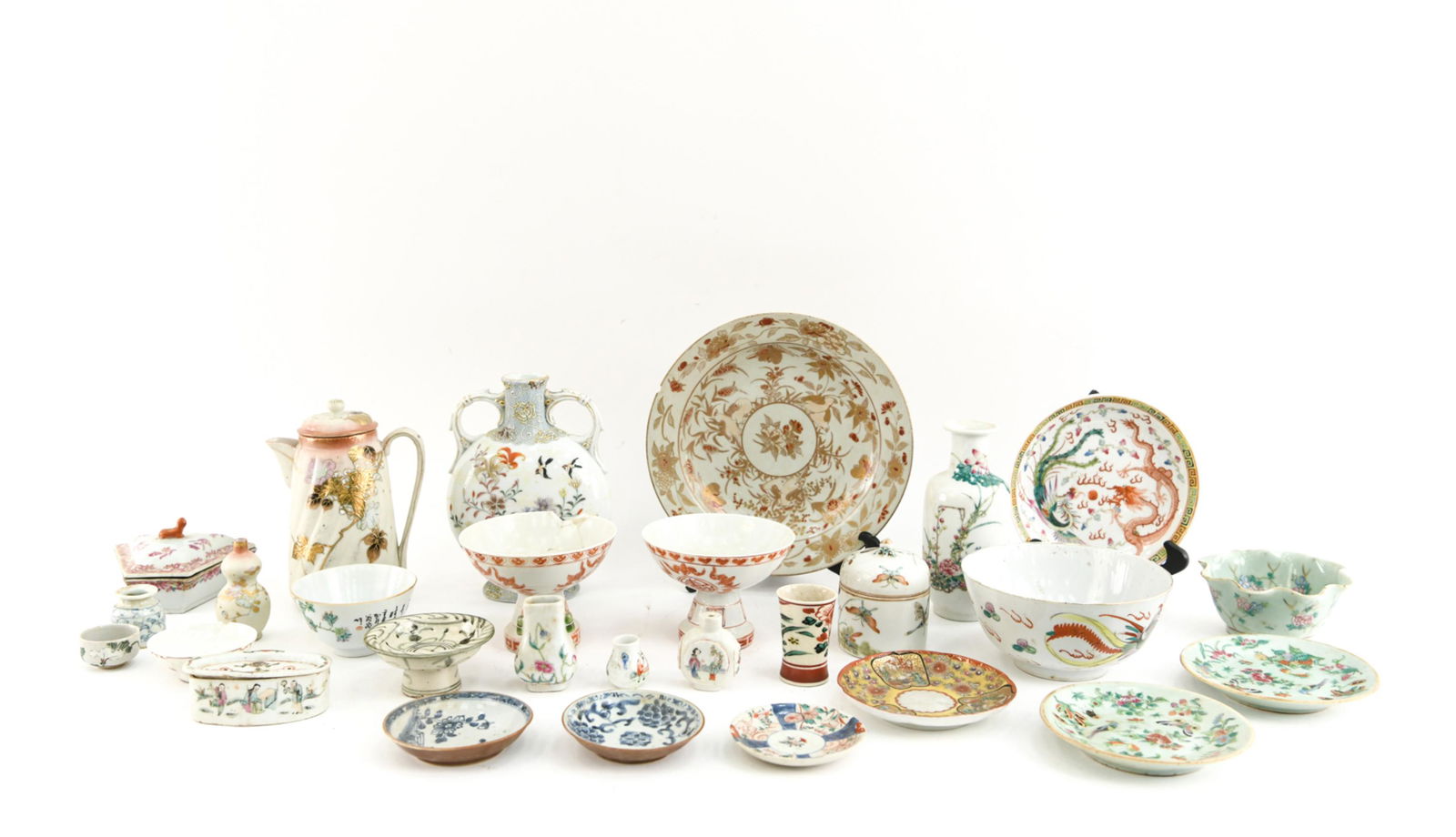 CHINESE PORCELAIN GROUPING (1 of 20)