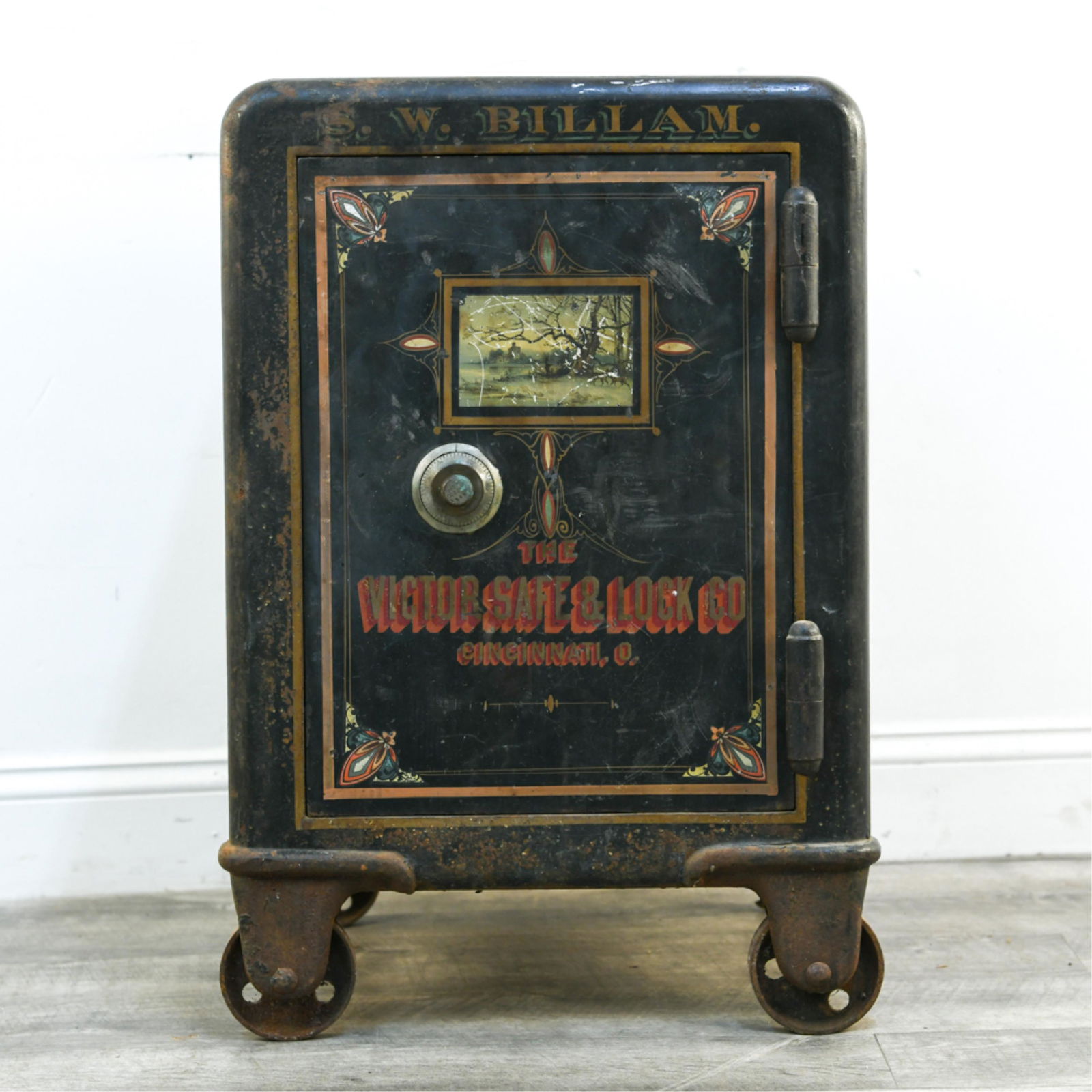 ANTIQUE IRON SAFE (1 of 12)