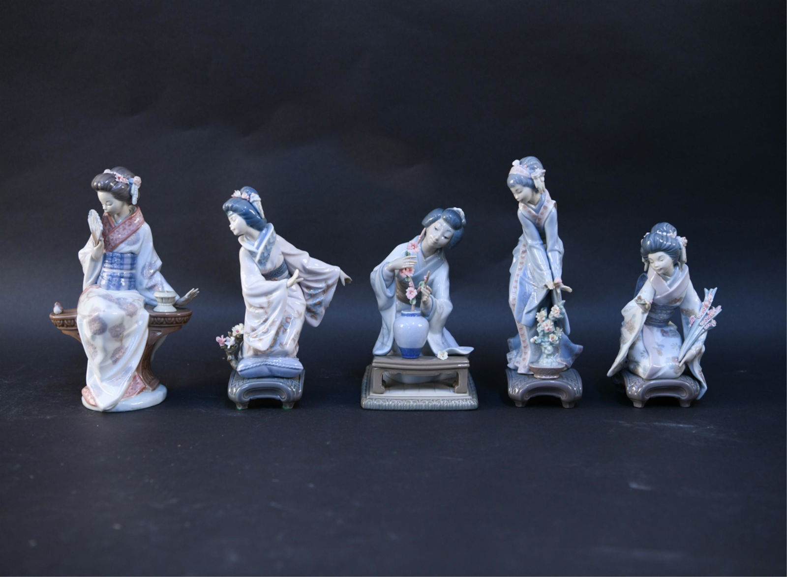 (5) LLADRO JAPANESE GROUPING (1 of 20)