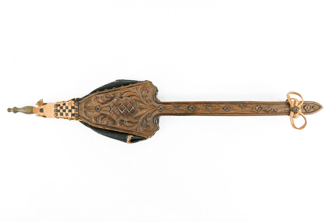 CARVED WOOD BELLOWS: Dimensions: (Closed) L 31" x W 5.5" x D 2" Condition: Functional. Showing some wear consistent with use.