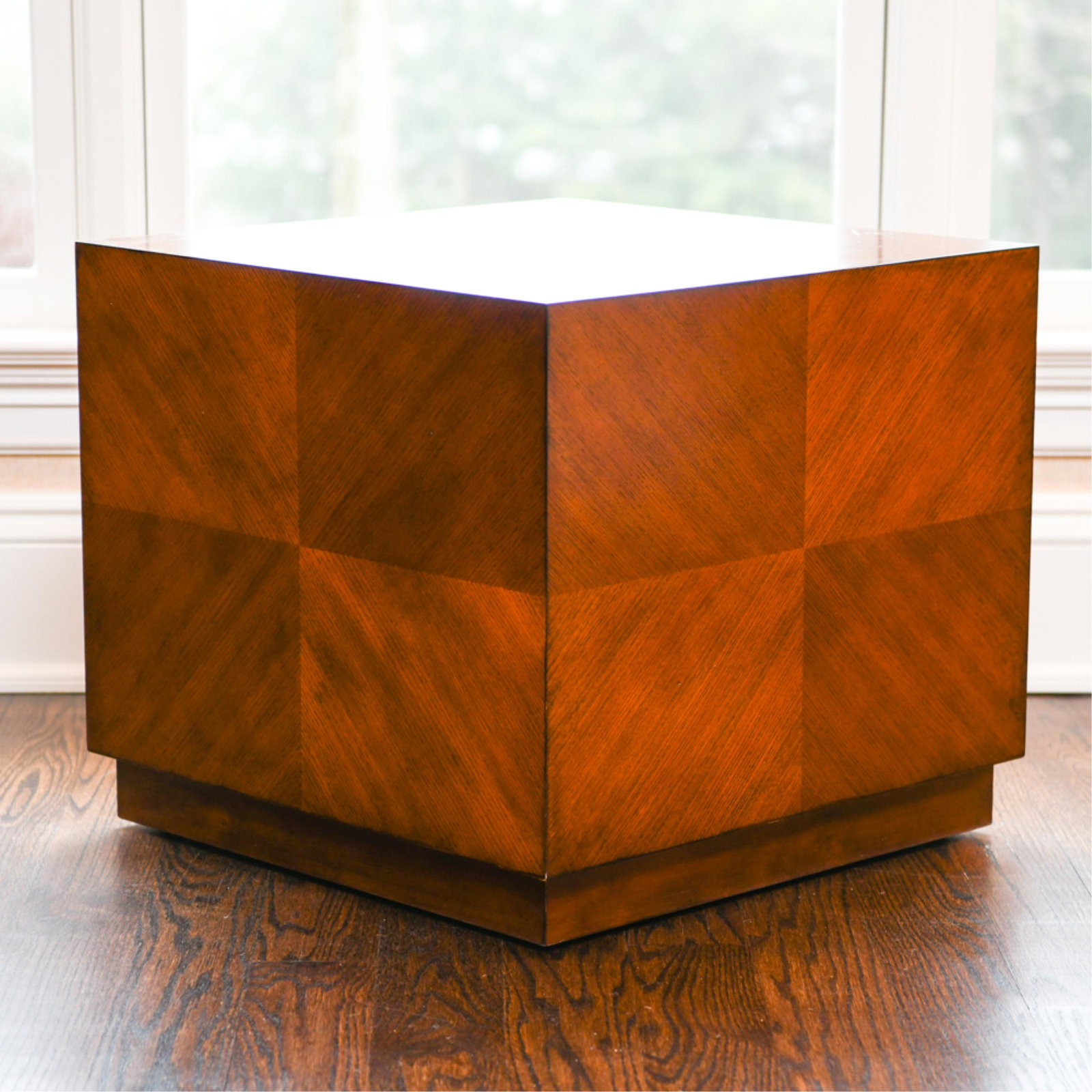 MITCHELL GOLD CUBE SIDE TABLE: Match-booked veneer. Dimensions: H 21.5" x W 24" x D 24" Condition: Some surface scuffs and edge rubs.