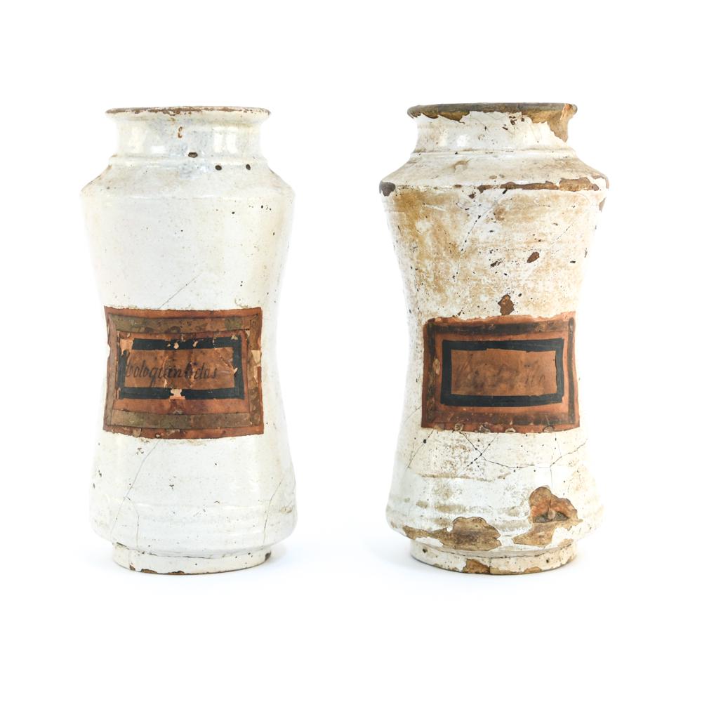 A PAIR OF 18TH CALTAGIRONE ALBARELLI (1 of 11)