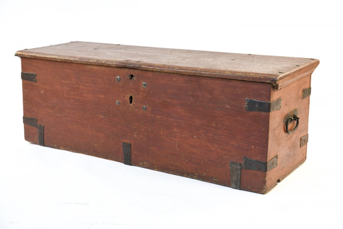 18TH C. PINE BLANKET CHEST TRUNK (1 of 13)