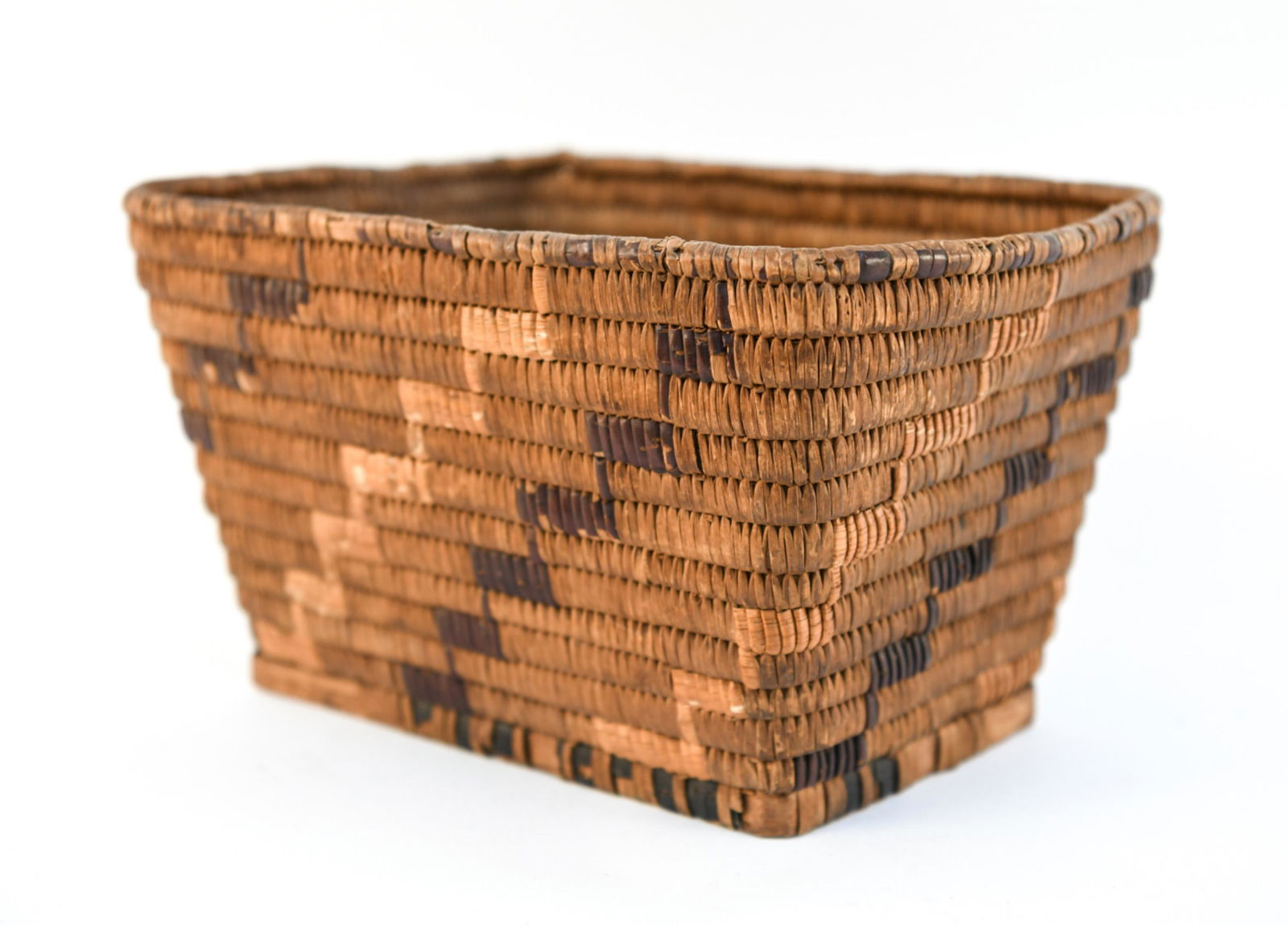 ANTIQUE NATIVE AMERICAN BASKET (1 of 8)
