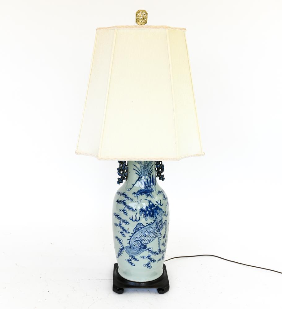 LARGE CHINESE BLUE & WHITE PORCELAIN VASE LAMP (1 of 10)