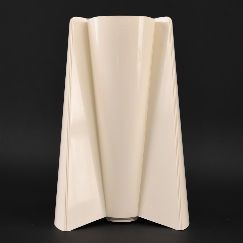 ENZO MARI PAGO PAGO VASE: Dimensions: H 12" x W 8" x D 6.25" Condition: Couple rough edges.