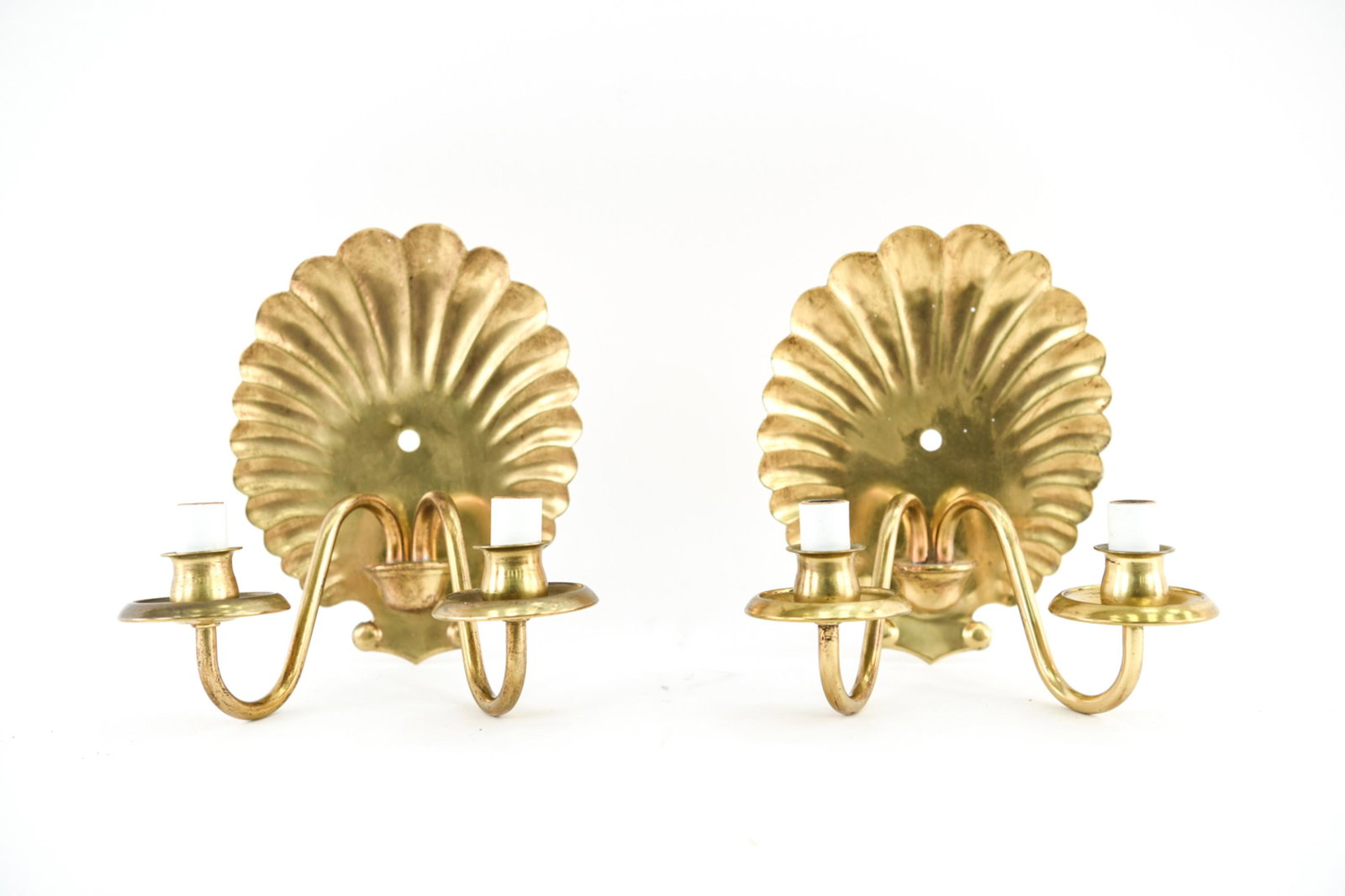 BRASS SHELL SCONCES: Dimensions: H 9" x W 8.5" x D 6.75" Condition: Showing wear consistent with age, use, and handling. Missing mounting hardware.