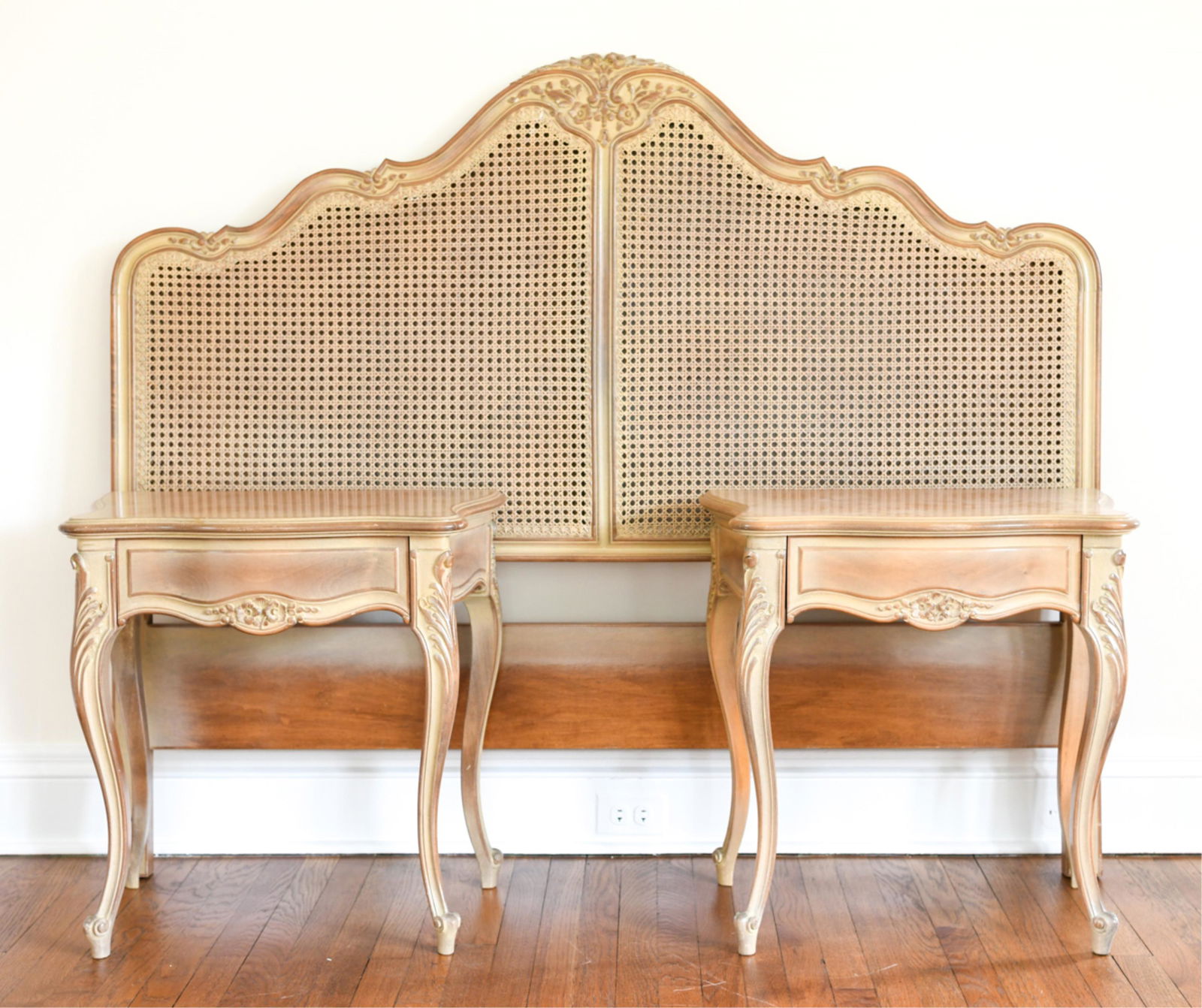 LOUIS XV FRENCH STYLE HEADBOARD & NIGHTSTANDS (1 of 15)
