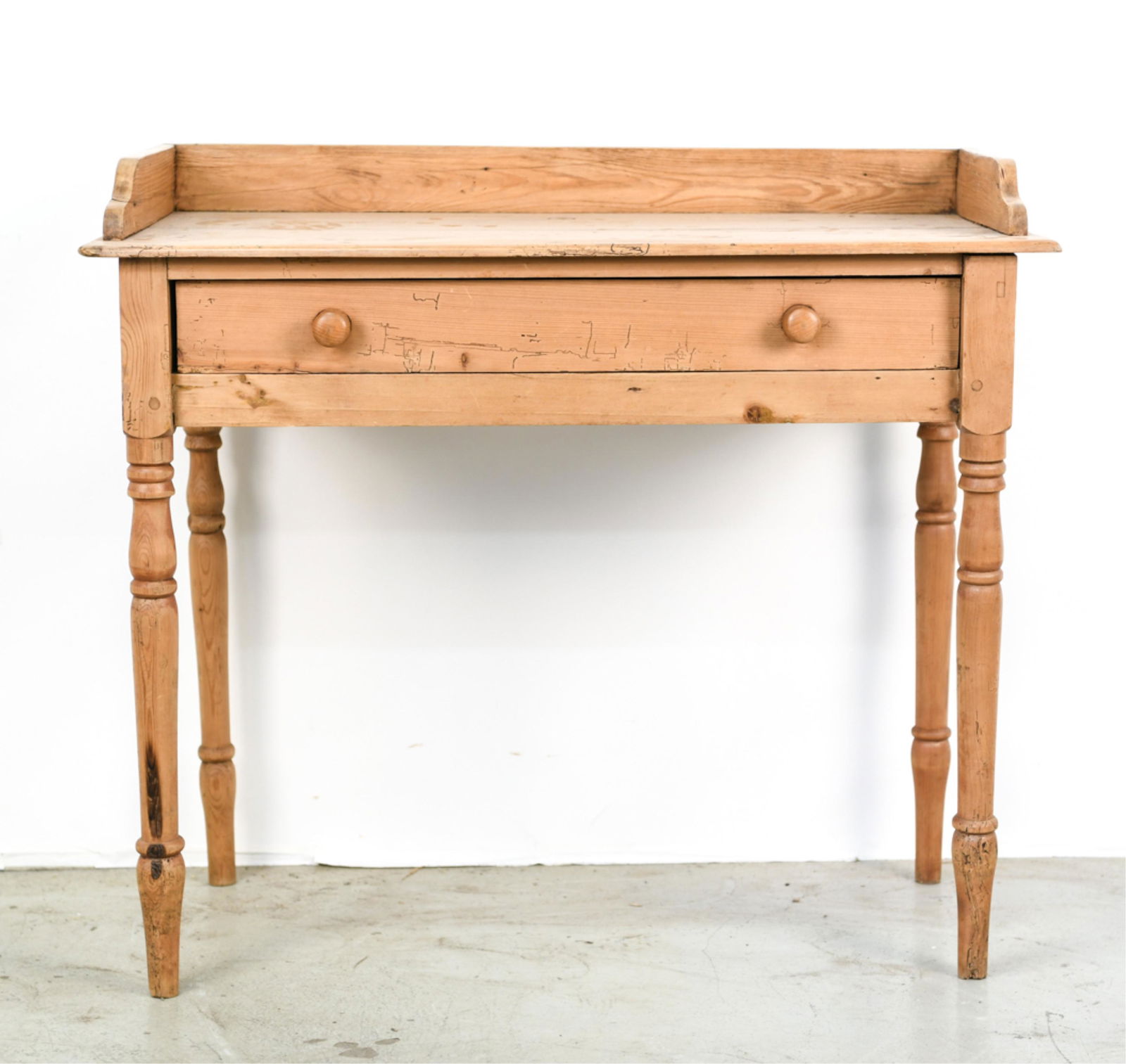 SMALL PINE DESK (1 of 6)