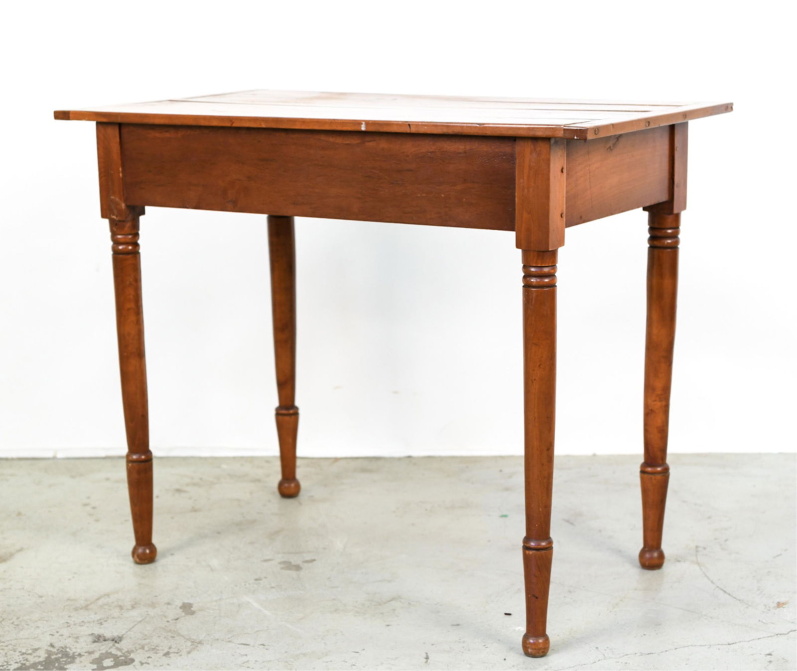 19TH C. ANTIQUE AMERICAN TABLE (1 of 8)